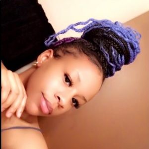 Meet your Posher, Logan